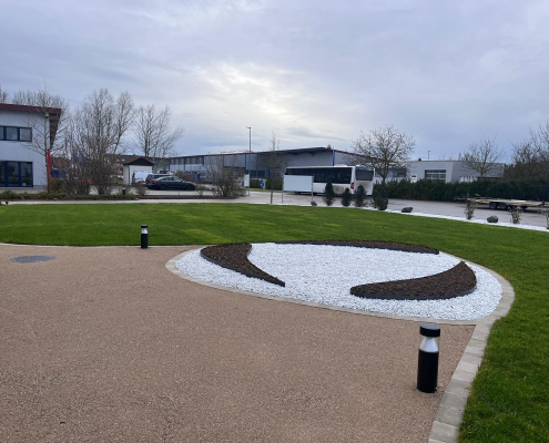 ecfe6544-5c2b-4198-9f23-a17016f3851b